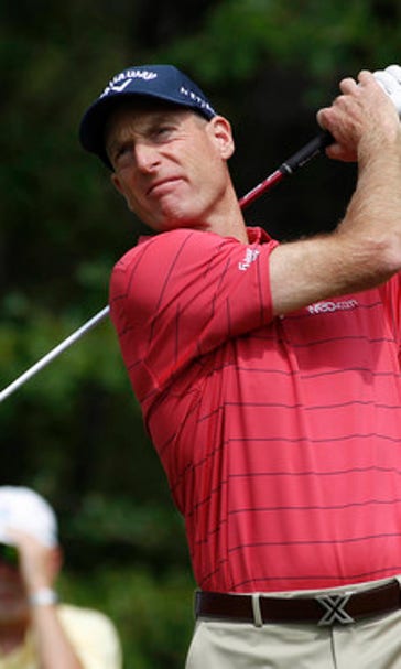 Jim Furyk opts for wrist surgery, will miss 3 months